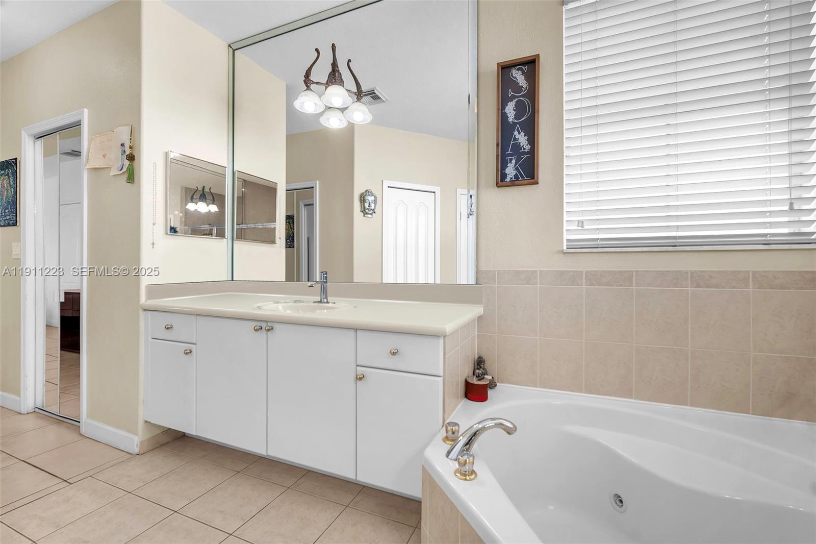 220 Southwest 87th Court Miami, FL 33174 - Photo 31 of 43 Master Bath