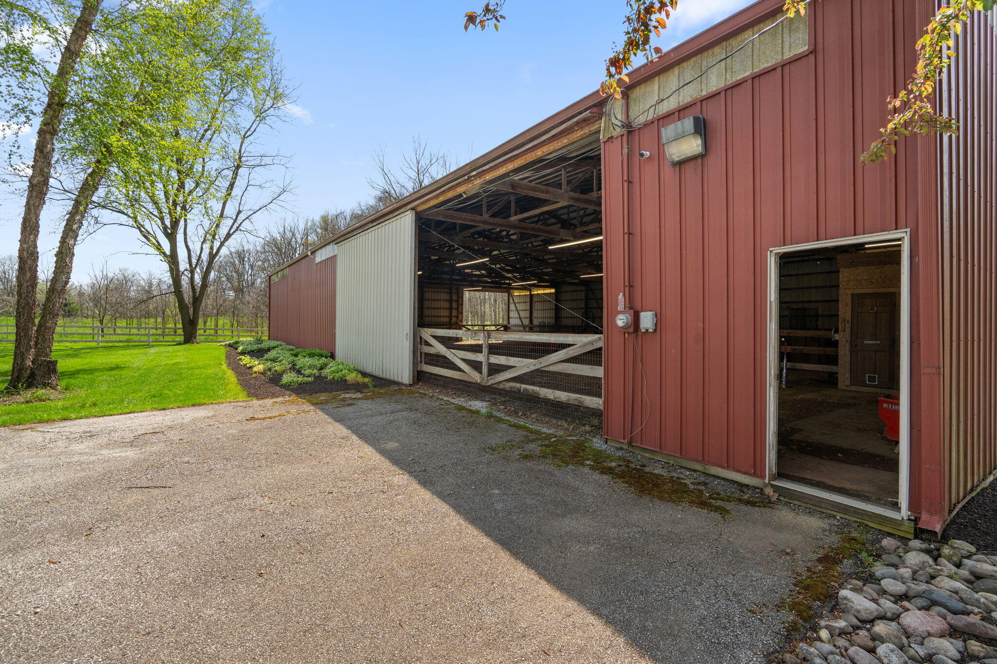 8 Smoke Road Valparaiso, IN 46385 - Photo 46 of 60 2048x1365