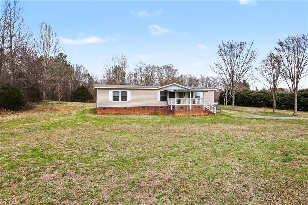 4963 Thom Road Mebane, NC 27302 - Photo 3 of 34 Gallery Image 3