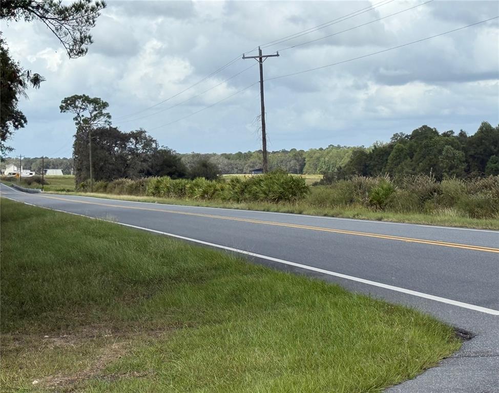 0 Northeast 114th Avenue Road Fort McCoy, FL 32134 - Photo 15 of 17 a view of a basket ball ground