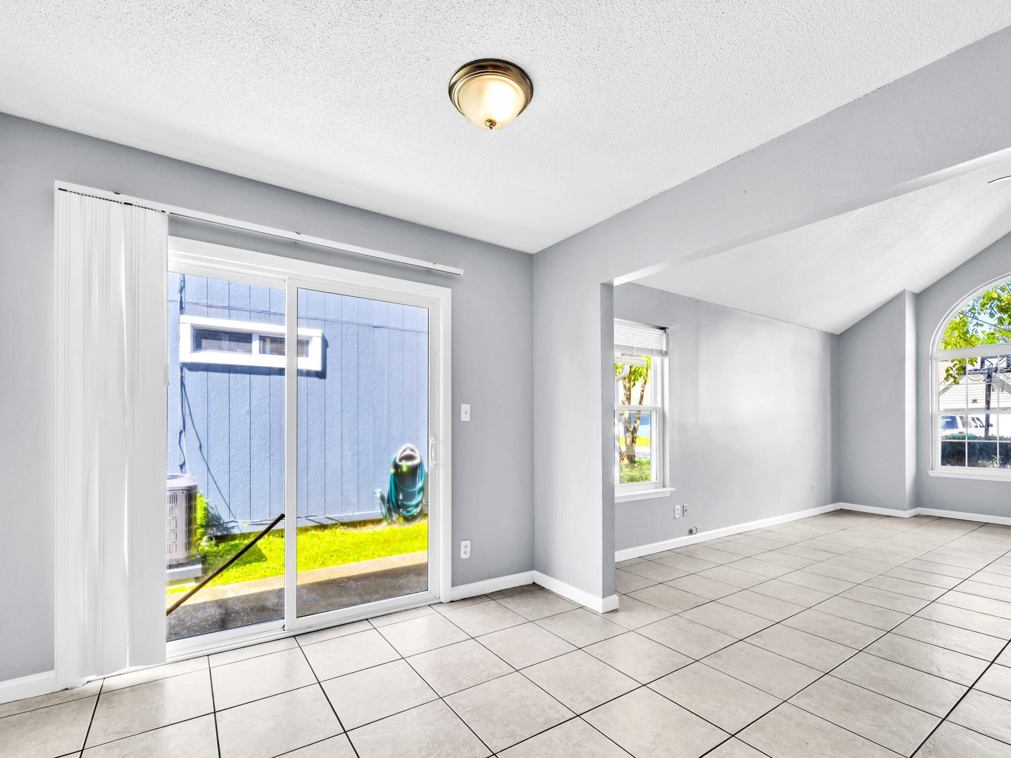 3024 Yorktown Circle Fort Walton Beach, FL 32547 - Photo 12 of 24 a view of an entryway with wooden floor