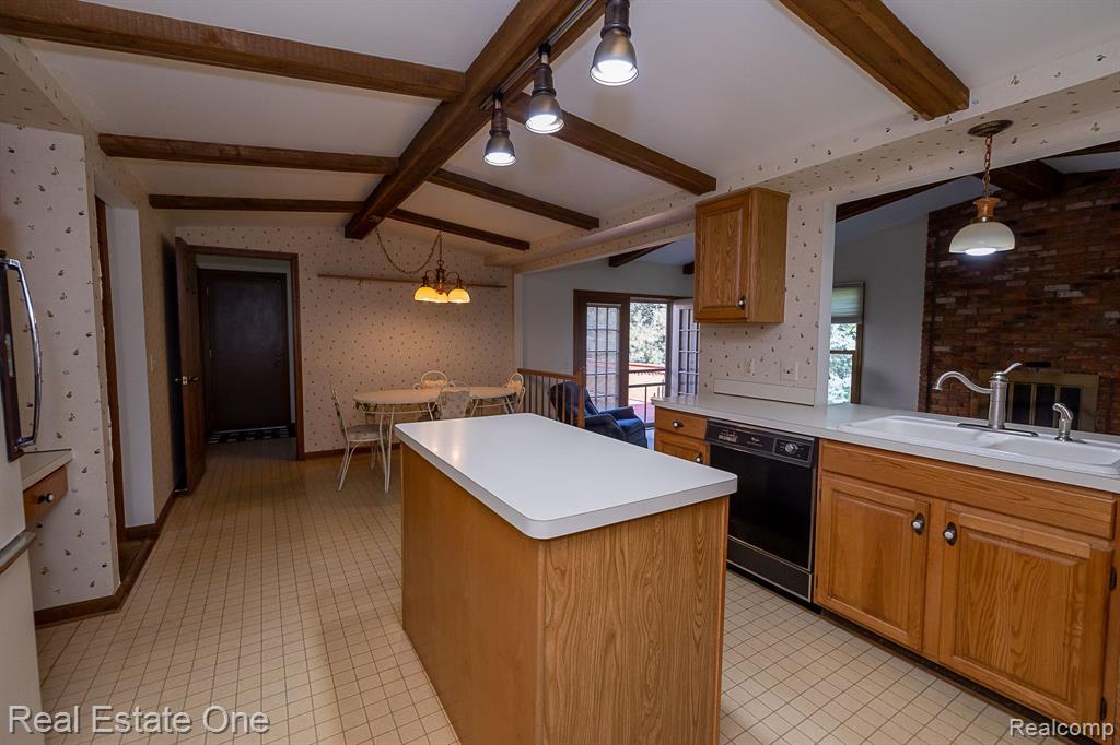 3193 Salem Drive Rochester Hills, MI 48306 - Photo 27 of 47