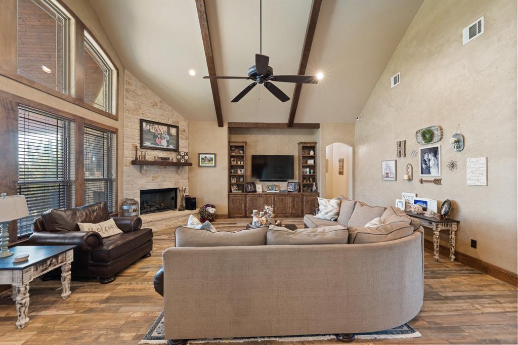 9833 Wildcat Ridge Godley, TX 76044 - Photo 4 of 40