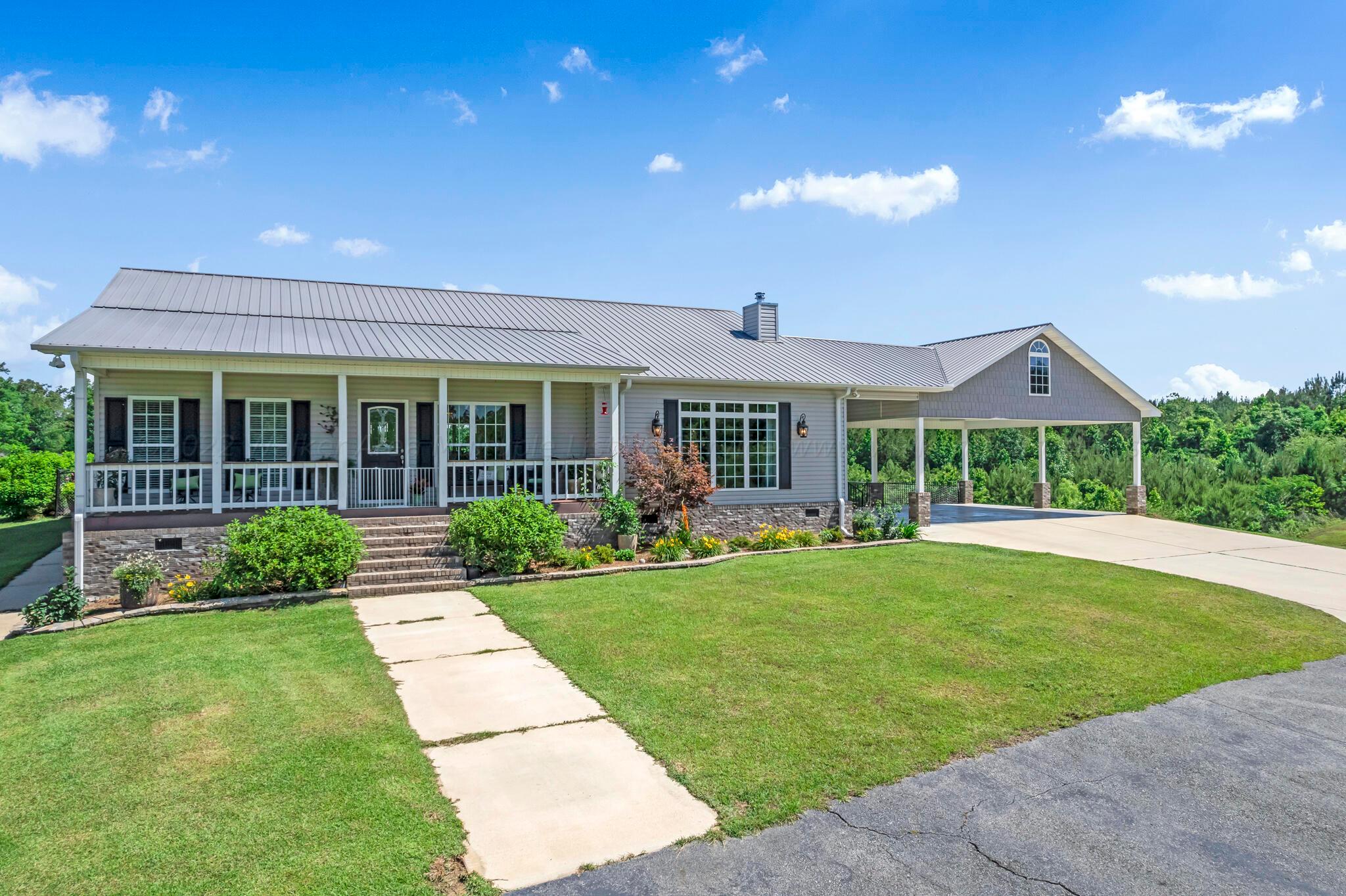 1939 Mountain Road Cordova, AL 35550 - Photo 2 of 48 Gallery Image 2