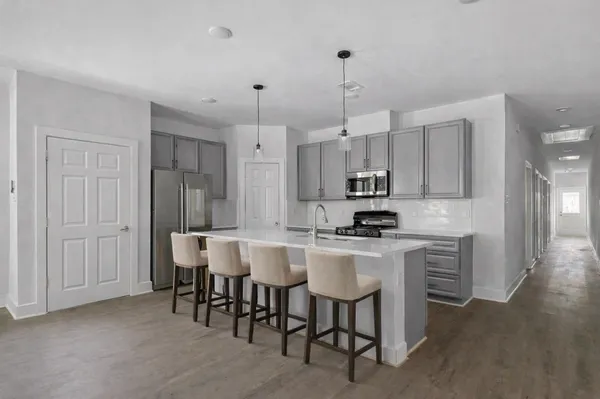 $1,800 | 6010 Bobby Burns Street, Unit B, Houston, TX 77028