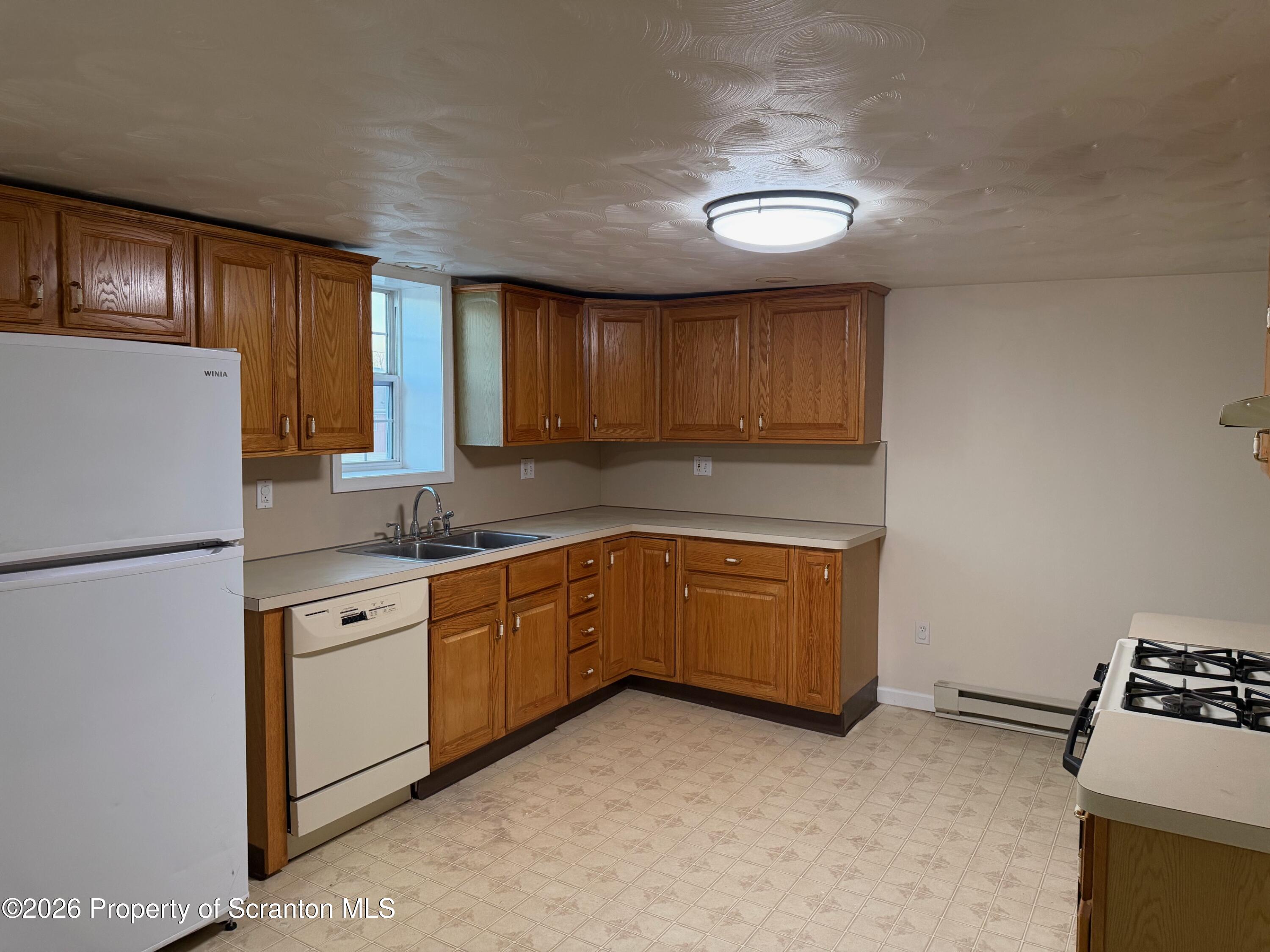 197 Rear Broad Street, Unit 2 Pittston, PA 18640 - Photo 1 of 13 IMG_6818
