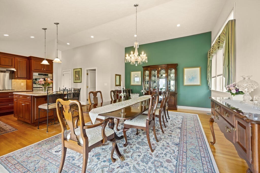 7 Wainwright Road, Unit 37 Winchester, MA 01890 - Photo 13 of 39 Gallery Image 13