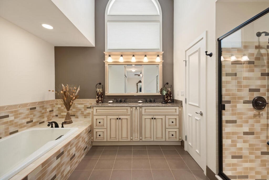 7 Wainwright Road, Unit 37 Winchester, MA 01890 - Photo 21 of 39 Gallery Image 21