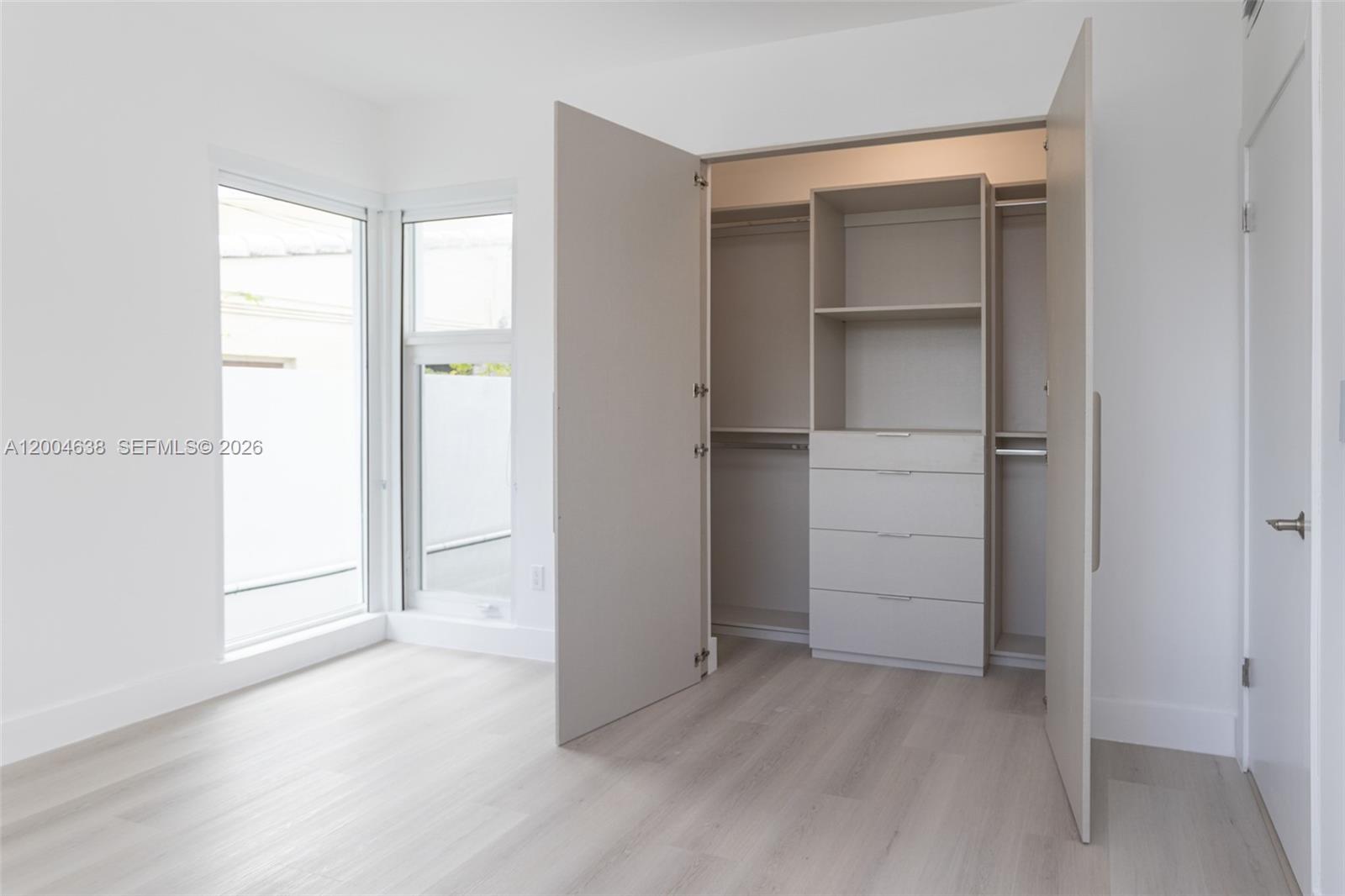 1690 Daytonia Road Miami Beach, FL 33141 - Photo 42 of 88