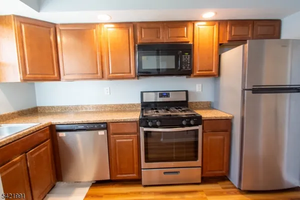 $289,000 | 107 Brook Drive, Hackettstown, NJ 07840