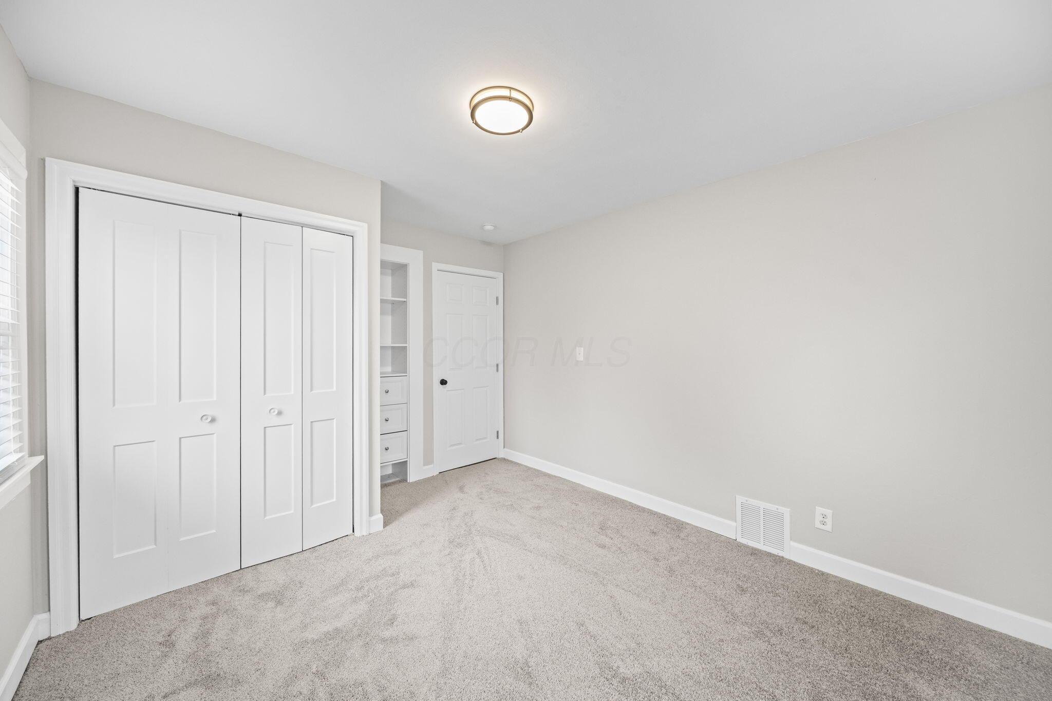 139 Demorest Road Columbus, OH 43204 - Photo 35 of 100