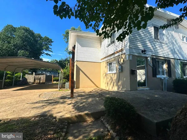 $2,600 | 10710 Ashby Place, Fairfax, VA 22030