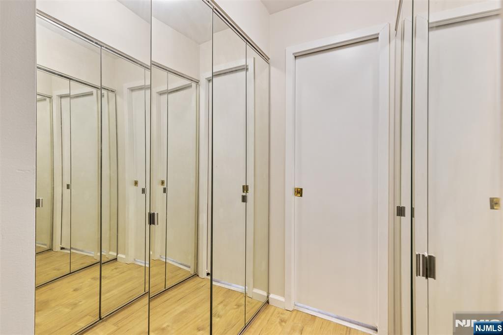 1150 River Road, Unit 4H Edgewater, NJ 07020 - Photo 23 of 44