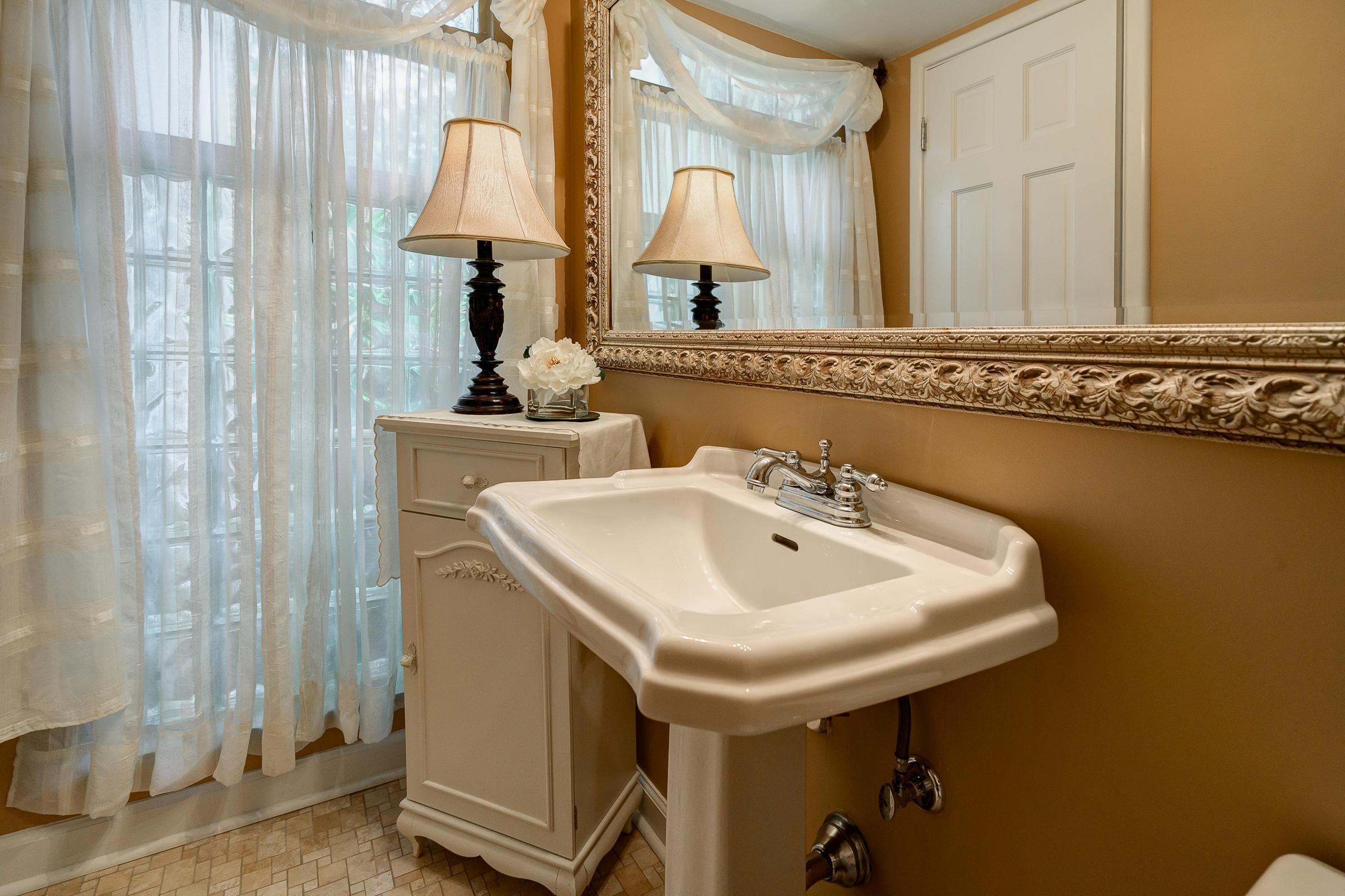2778 Bryden Road Columbus, OH 43209 - Photo 17 of 40