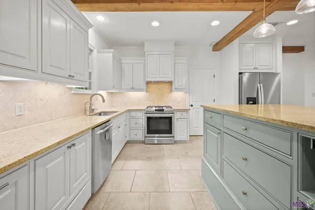 $740,000 | 4268 Arrowhead Street, Baton Rouge, LA 70808