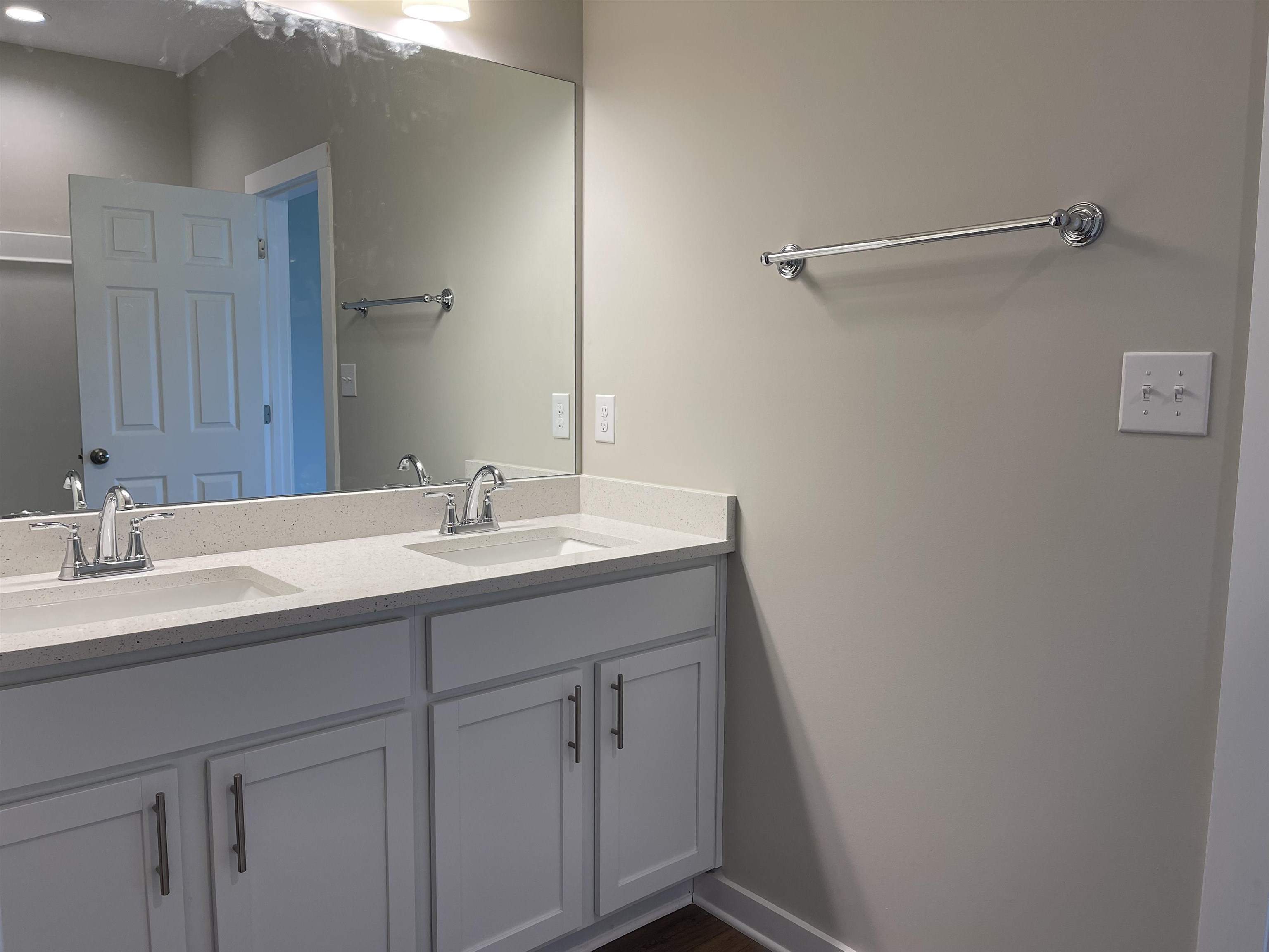 805 Ginger Lee Street Foley, AL 36535 - Photo 4 of 5 Primary Bath