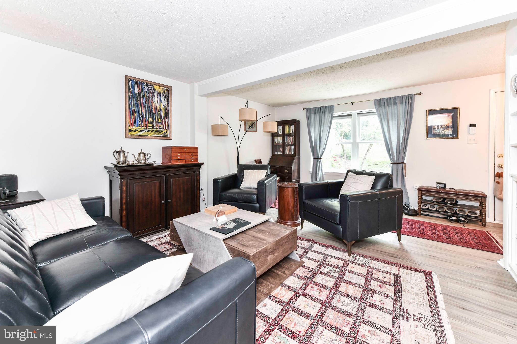 6250 Hillside Road Springfield, VA 22152 - Photo 4 of 24