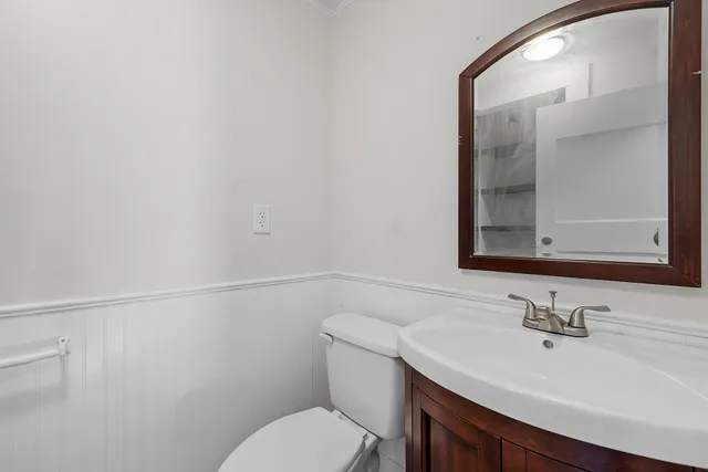 $2,300 | 51 Island Street, Unit B, Wilton, NH 03086