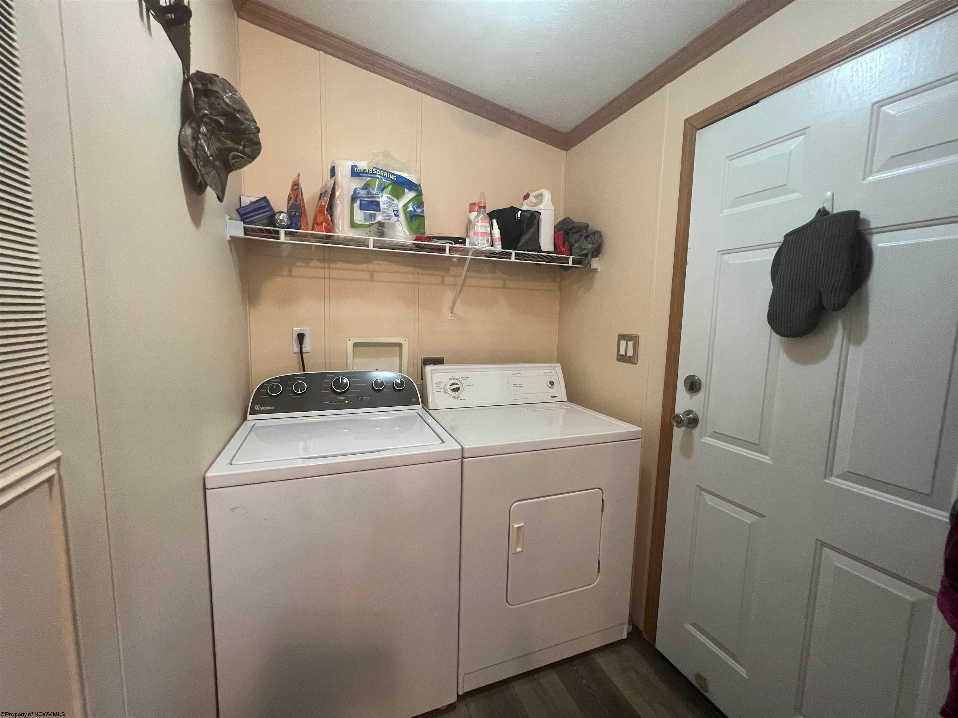 118 Sandy Lane Reedsville, WV 26547 - Photo 18 of 23 Gallery Image 18