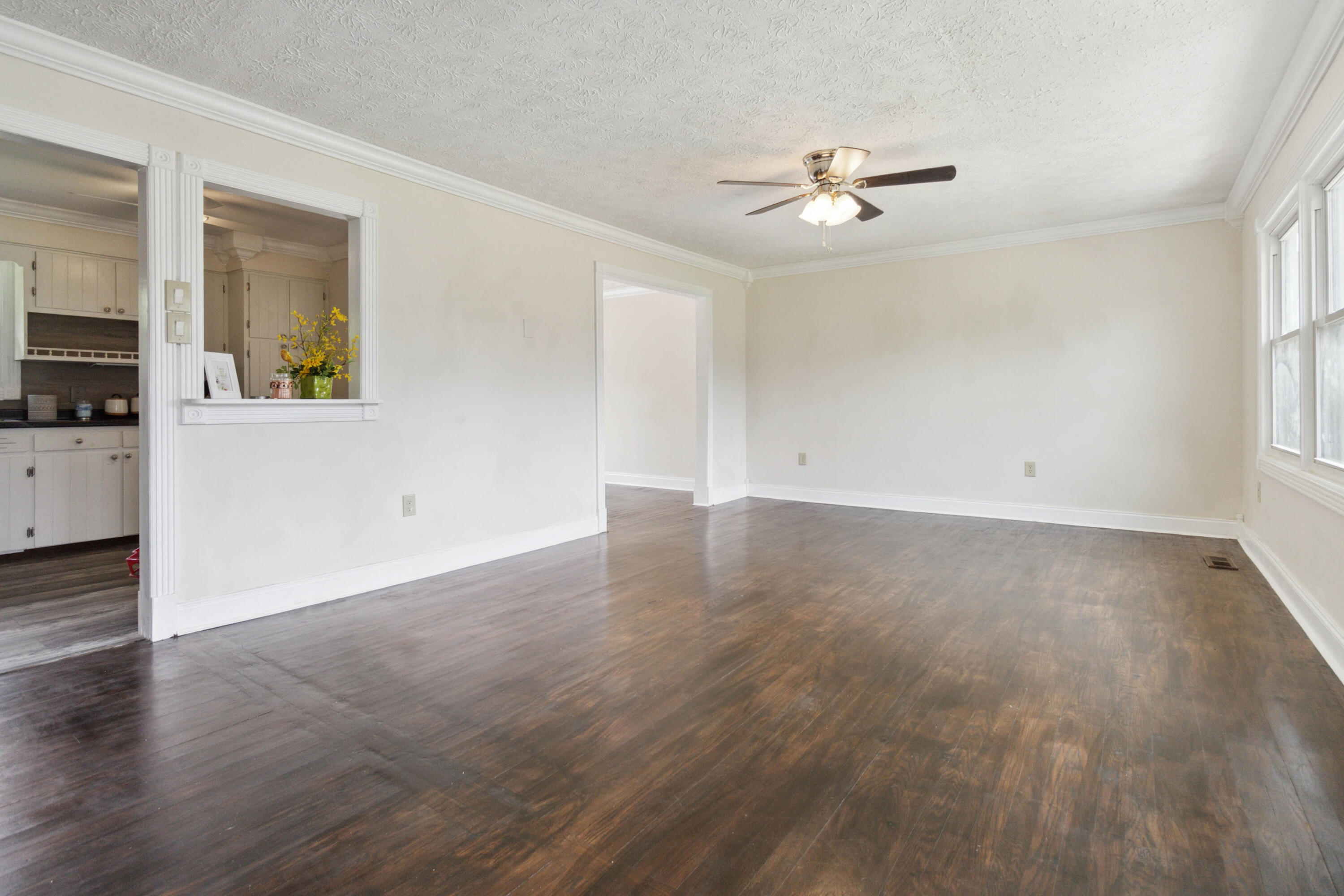 1896 West Laurel Road London, KY 40741 - Photo 26 of 33 005