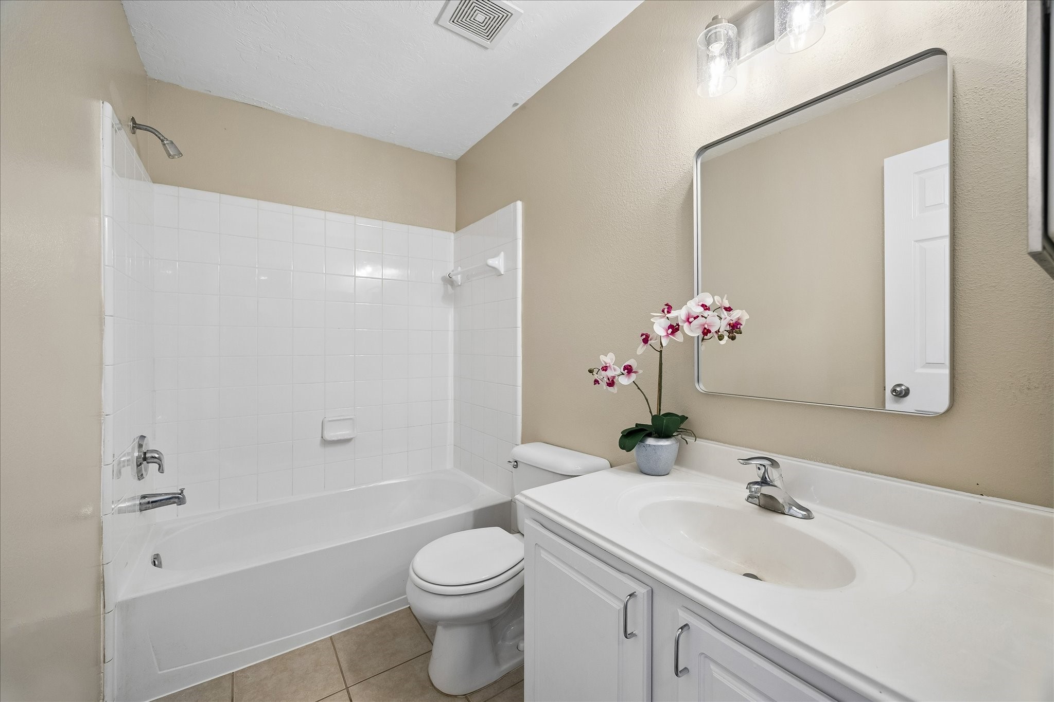 14334 Fairbuff Lane Houston, TX 77014 - Photo 13 of 15