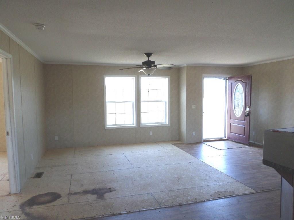 1610 Eldora Road Ararat, NC 27007 - Photo 3 of 14 Gallery Image 3
