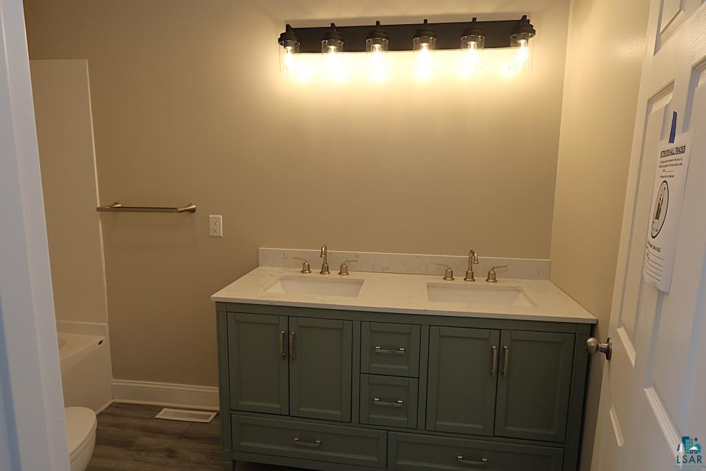 2102 Main Street East Ashland, WI 54806 - Photo 10 of 17