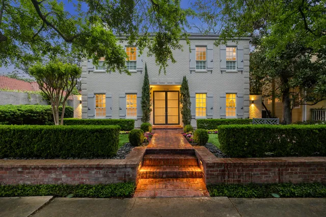 $2,295,000 | 2114 Wroxton Road, Houston, TX 77005