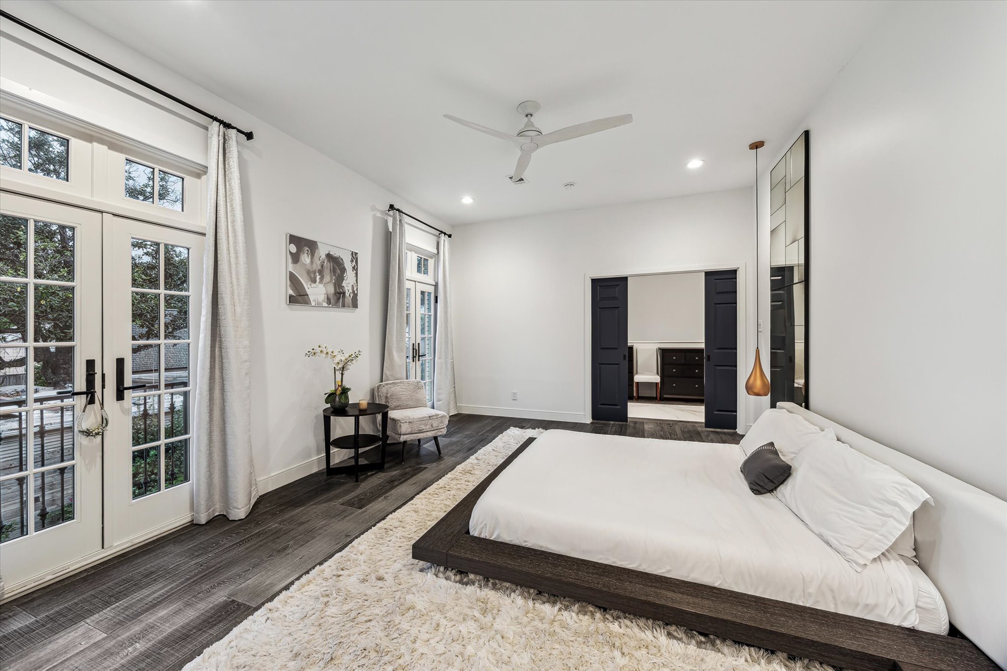 2114 Wroxton Road Houston, TX 77005 - Photo 25 of 48 a large white bed in a white room