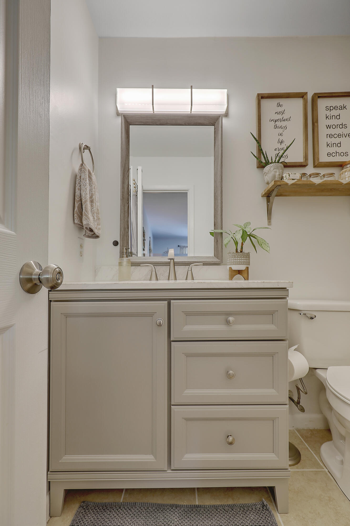 93 Ashley Hall Plantation Road, Unit 7 Charleston, SC 29407 - Photo 15 of 24 Master Bath
