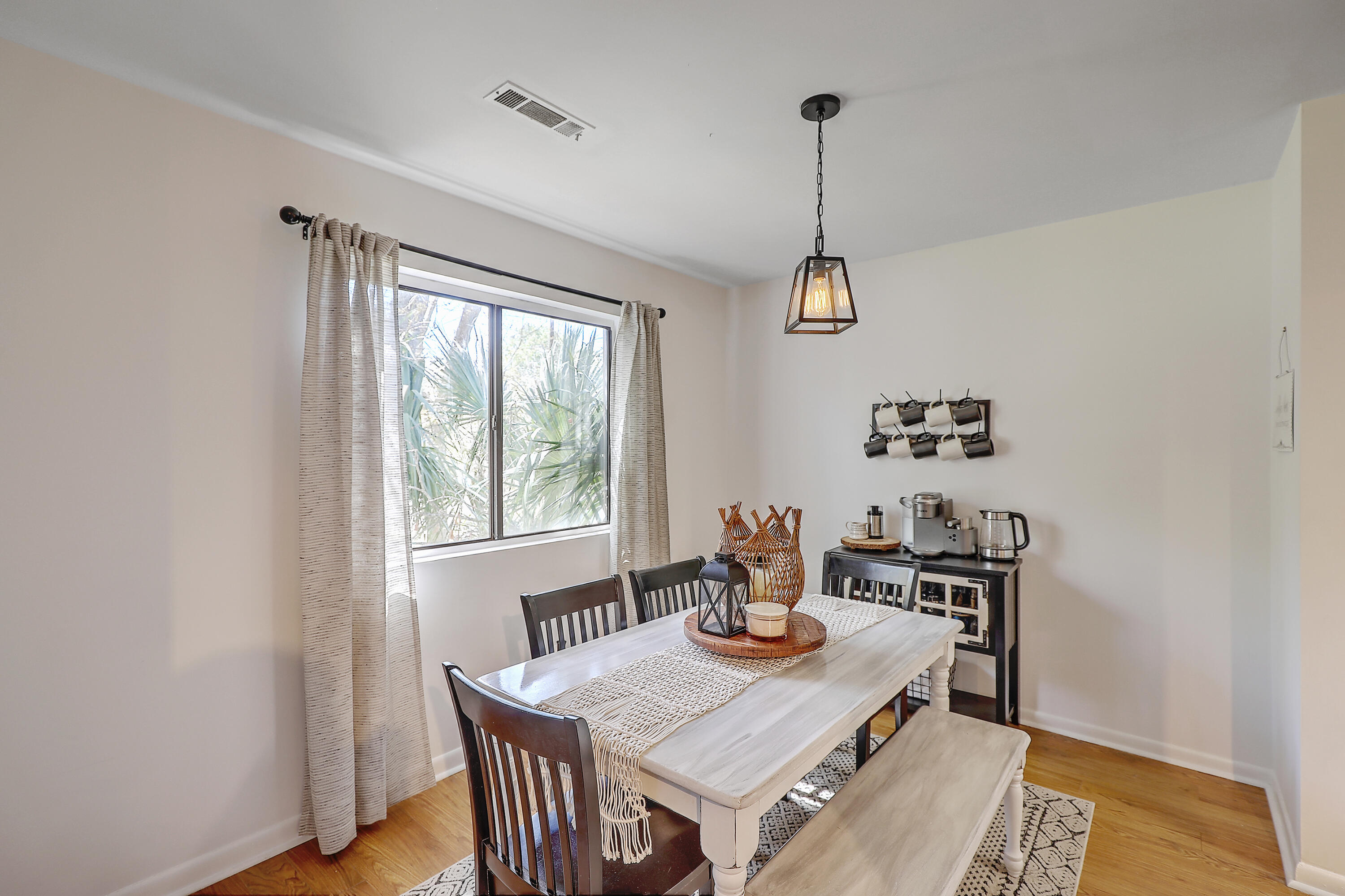 93 Ashley Hall Plantation Road, Unit 7 Charleston, SC 29407 - Photo 7 of 24 Dining Area