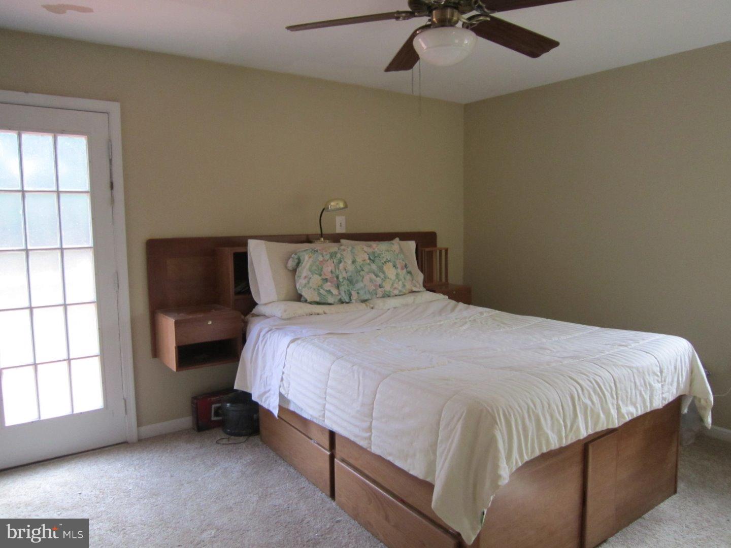 147 Woodstream Road Marcus Hook, PA 19061 - Photo 8 of 23 Gallery Image 8