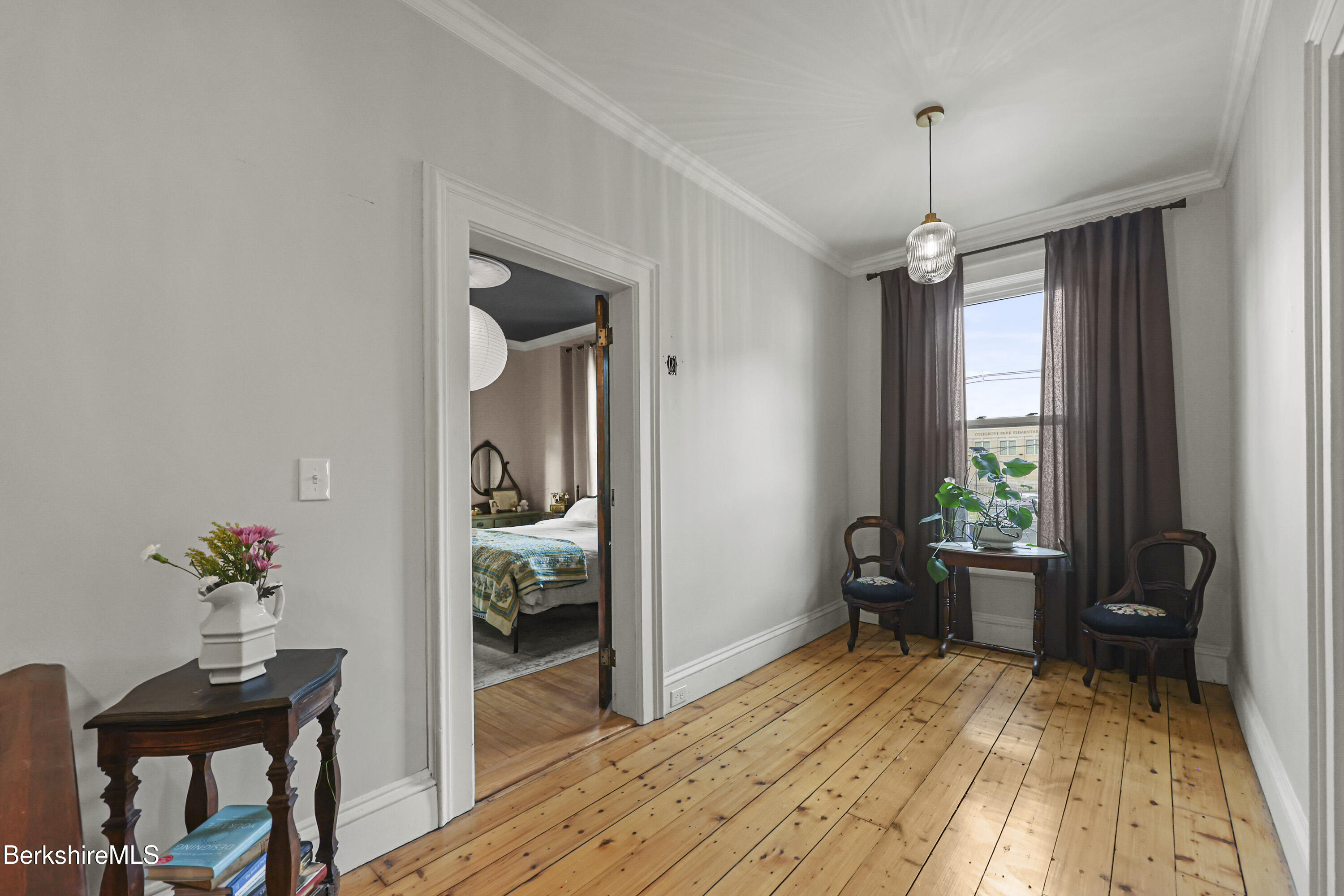 194 East Main Street North Adams, MA 01247 - Photo 22 of 50 a room with furniture and a potted plant