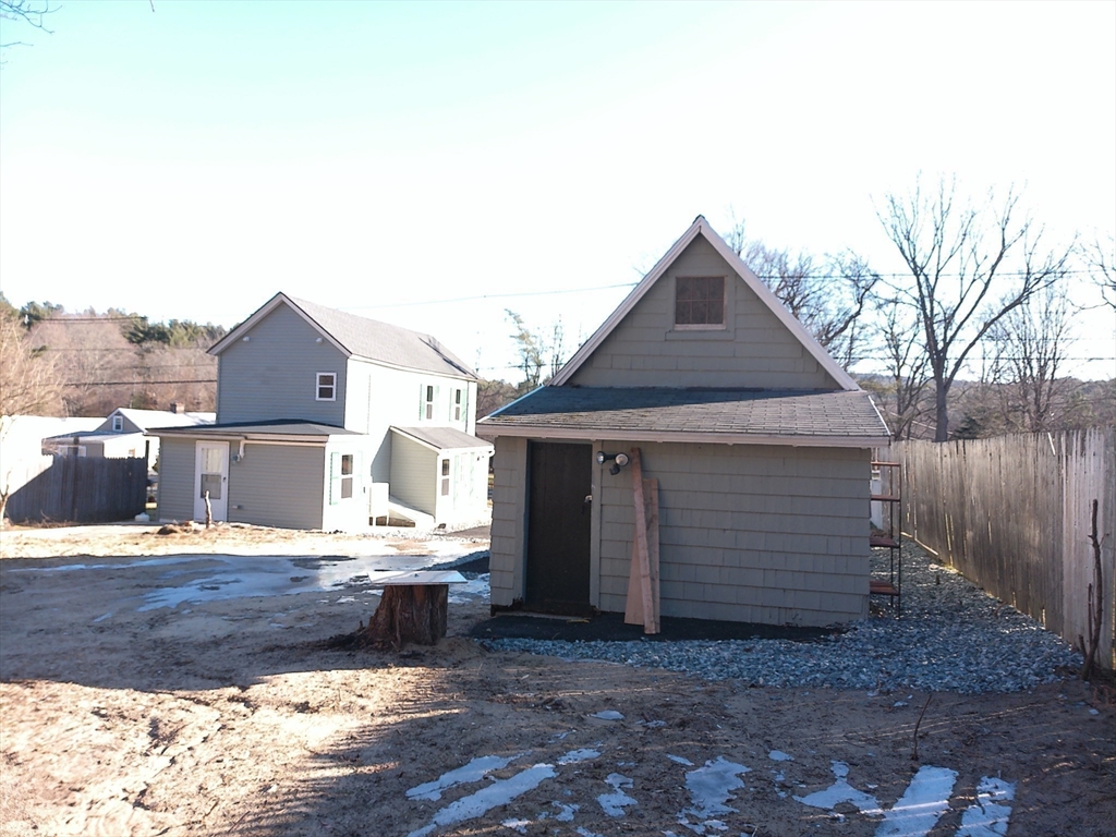 248 Ware Street Palmer, MA 01069 - Photo 10 of 38