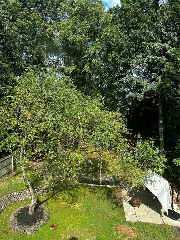 135 Conestoga Road Pittsburgh, PA 15235 - Photo 42 of 46 Apple tree