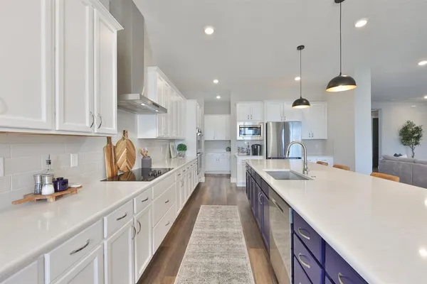 $889,900 | 8462 Ivy Stark Boulevard, Wesley Chapel, FL 33545