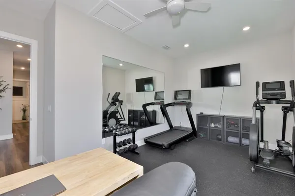 $889,900 | 8462 Ivy Stark Boulevard, Wesley Chapel, FL 33545