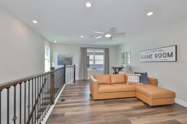 $889,900 | 8462 Ivy Stark Boulevard, Wesley Chapel, FL 33545