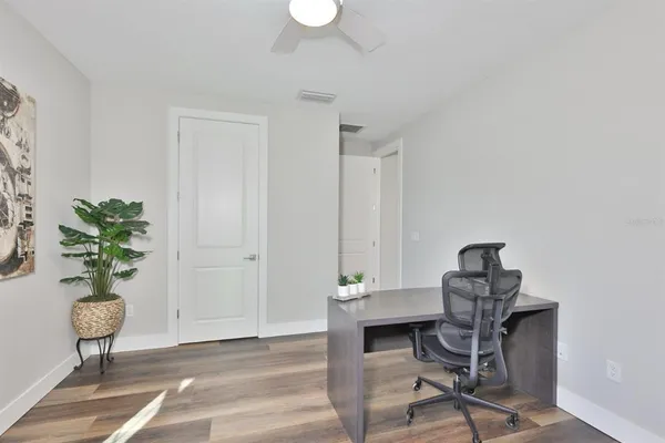 $889,900 | 8462 Ivy Stark Boulevard, Wesley Chapel, FL 33545