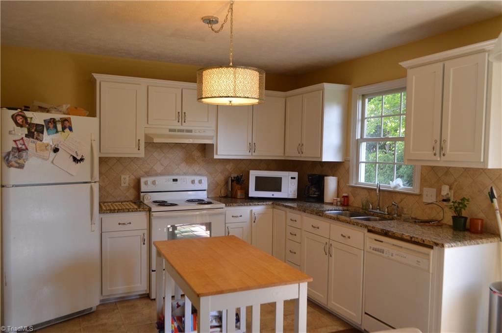 105 South Bridgewater Road Mount Airy, NC 27030 - Photo 10 of 20 Gallery Image 10