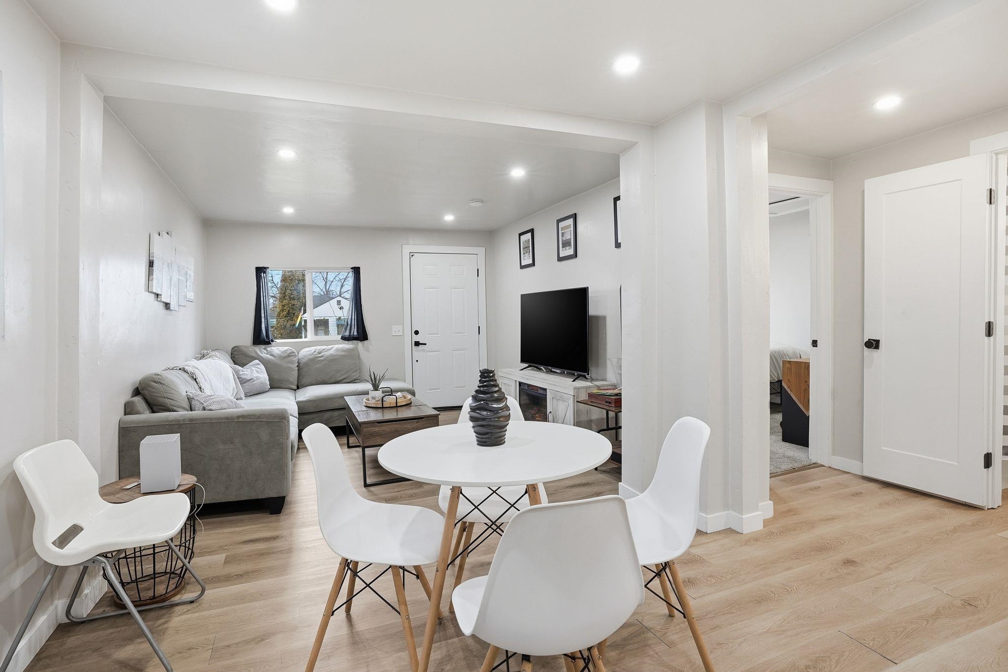 4914 North Ash Street Spokane, WA 99205 - Photo 8 of 24