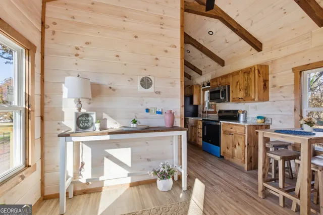 $299,800 | 527 Saunders Road, Franklin, NC 28734