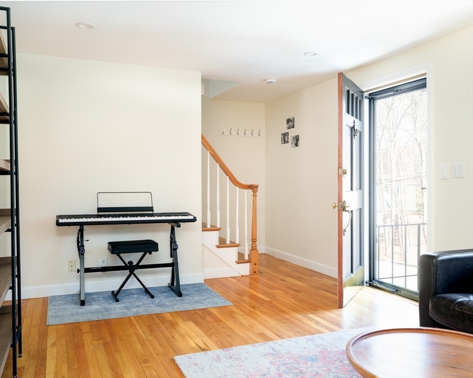 64 Longfellow Road Reading, MA 01867 - Photo 12 of 24