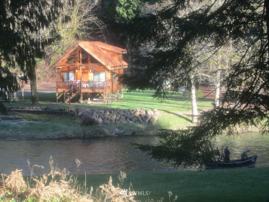 1820 Kalama River Road Kalama, WA 98625 - Photo 2 of 14 Gallery Image 2