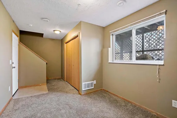 $265,000 | 2892 Clover Ridge Drive, Chaska, MN 55318