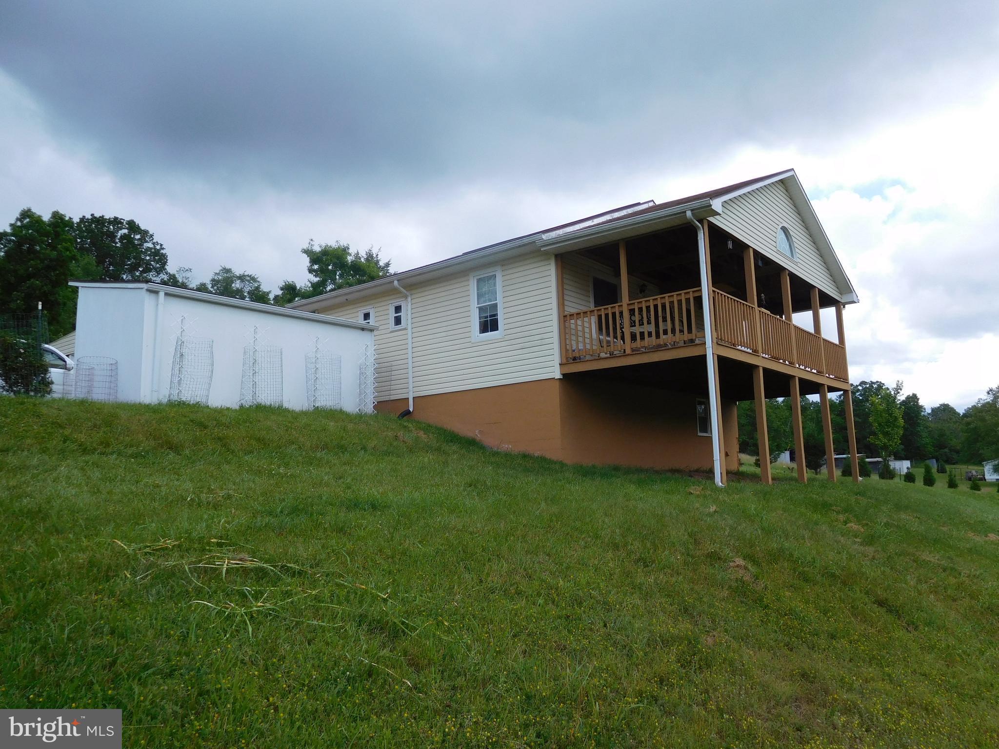 4013 Virginia Line Road Berkeley Springs, WV 25411 - Photo 7 of 30 Exterior (Rear)