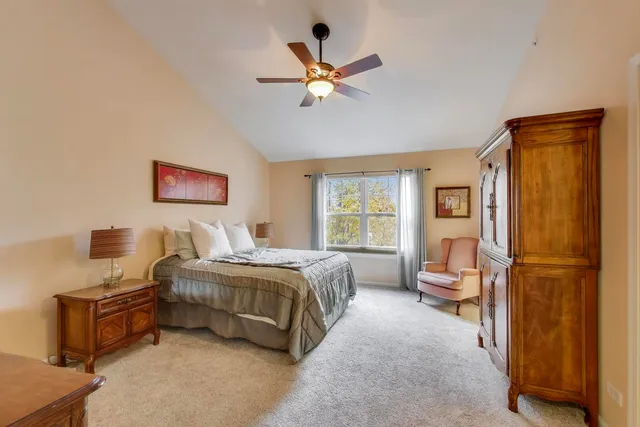 $365,000 | 934 Tuscany Drive, Streamwood, IL 60107