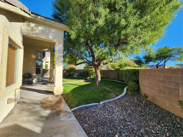 $2,405 | 10279 Whispy Willow Way, Las Vegas, NV 89135