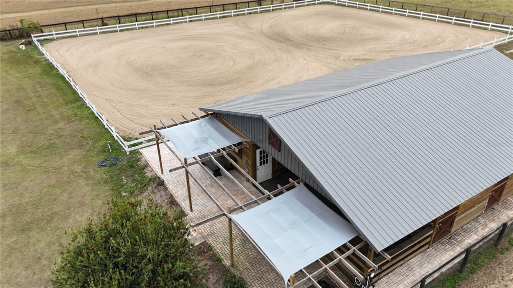 20462 Southwest 36th Street Dunnellon, FL 34431 - Photo 52 of 55 a view of a roof deck