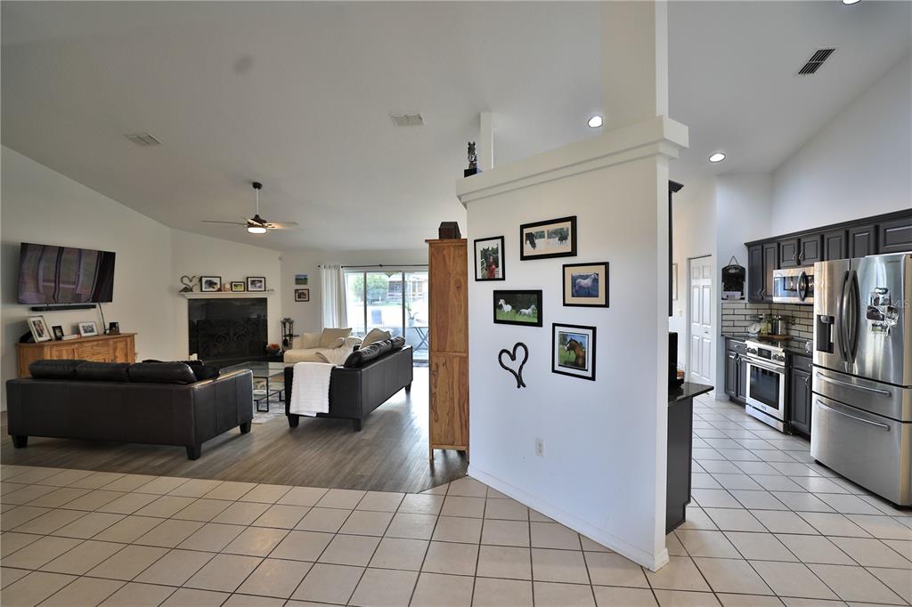 20462 Southwest 36th Street Dunnellon, FL 34431 - Photo 7 of 54